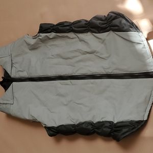 Good2Go ski dog jacket in Xl. Black/silver